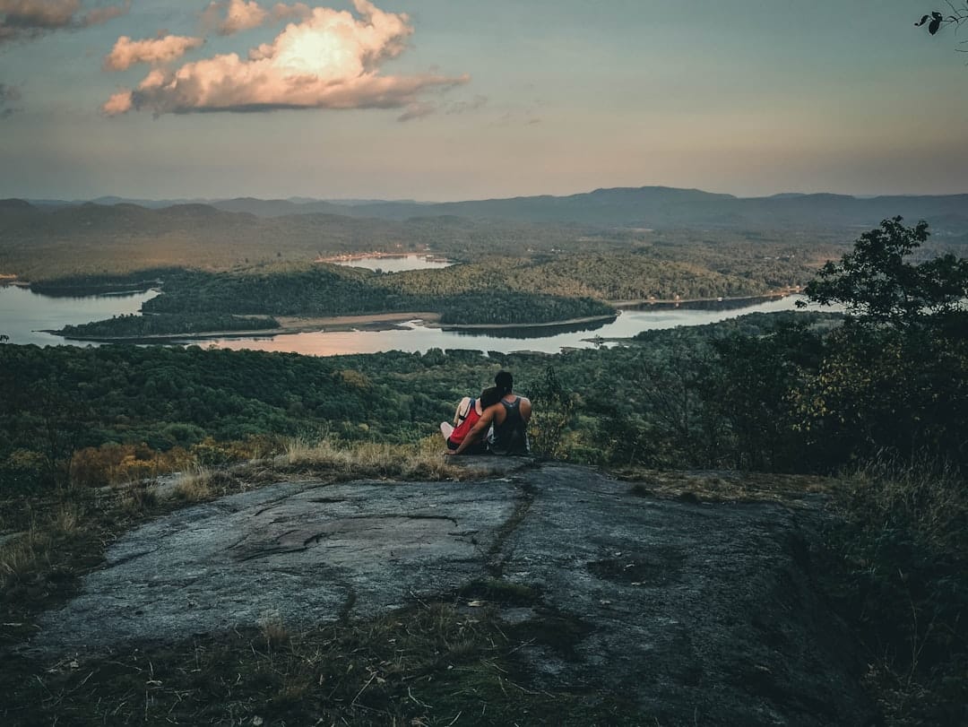 découvrez des aventures captivantes et palpitantes qui vous transporteront dans des mondes inconnus. que ce soit à travers des expéditions en pleine nature ou des péripéties passionnantes, plongez dans des récits enrichissants et vivez des expériences inoubliables.